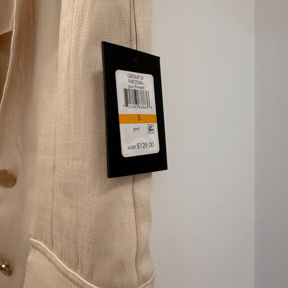 DKNY Cream Vest - Picture 3 of 6